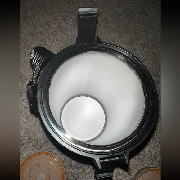 NIB Thermal Lunch Box with 2 Food Containers and Cutlery - Picture 5 of 8